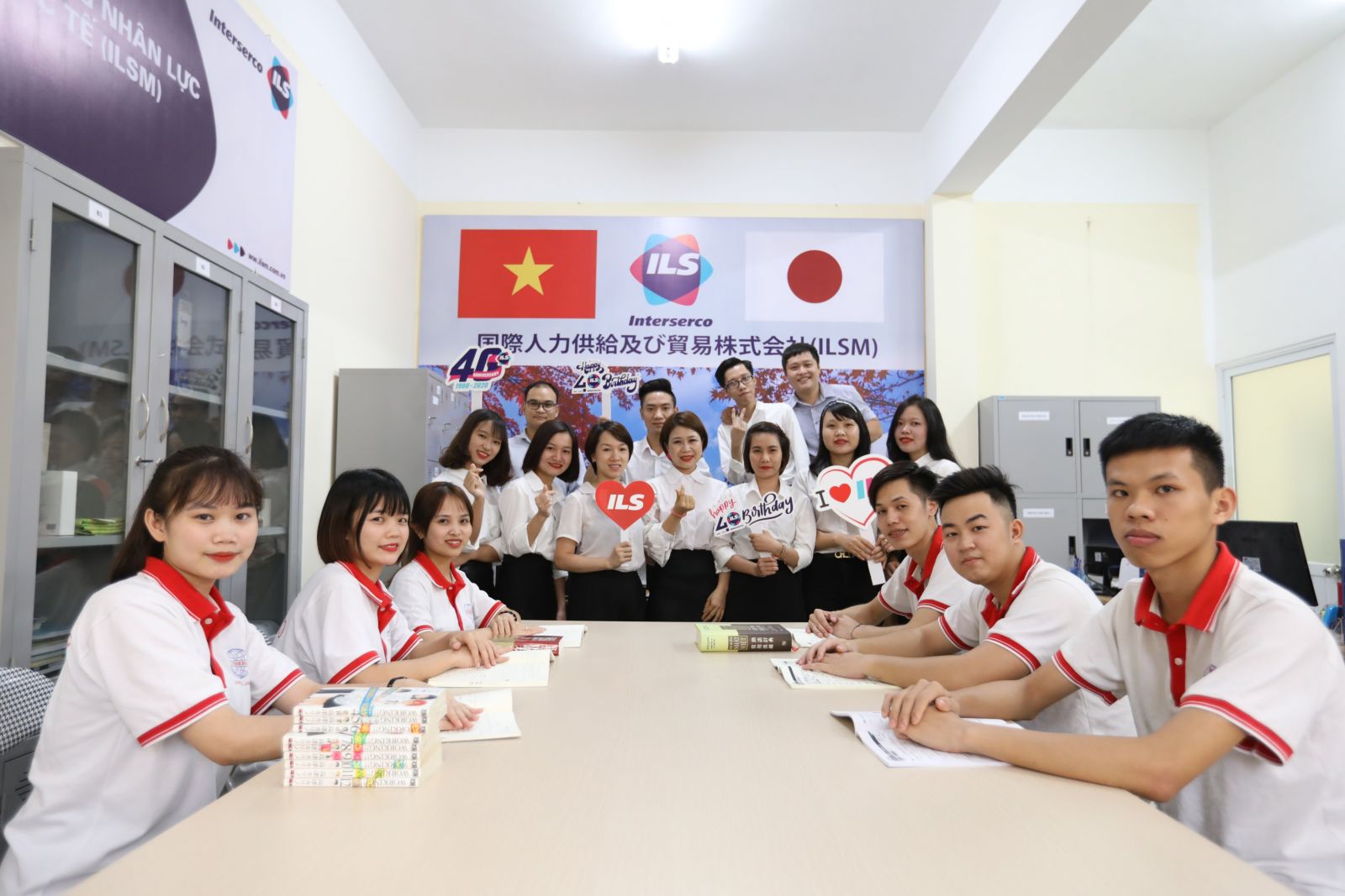 PHÒNG NHẬT BẢN LIÊN HOAN KỶ NIỆM 40 NĂM THÀNH LẬP CÔNG TY